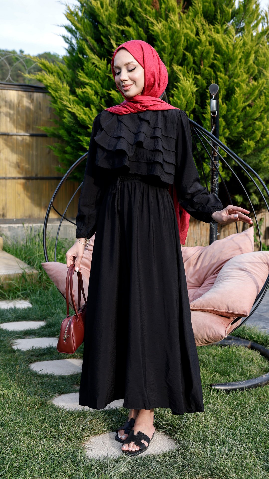 Fırfır Detaylı Elbise - Siyah